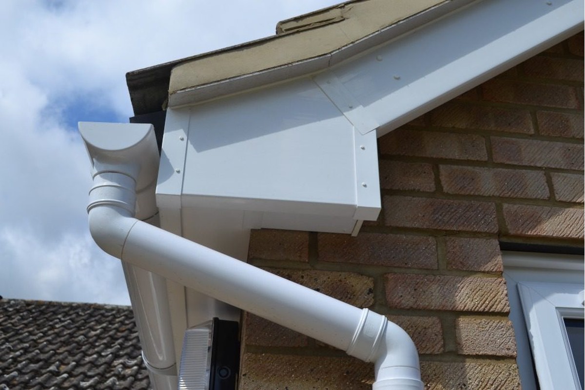 Guttering installation